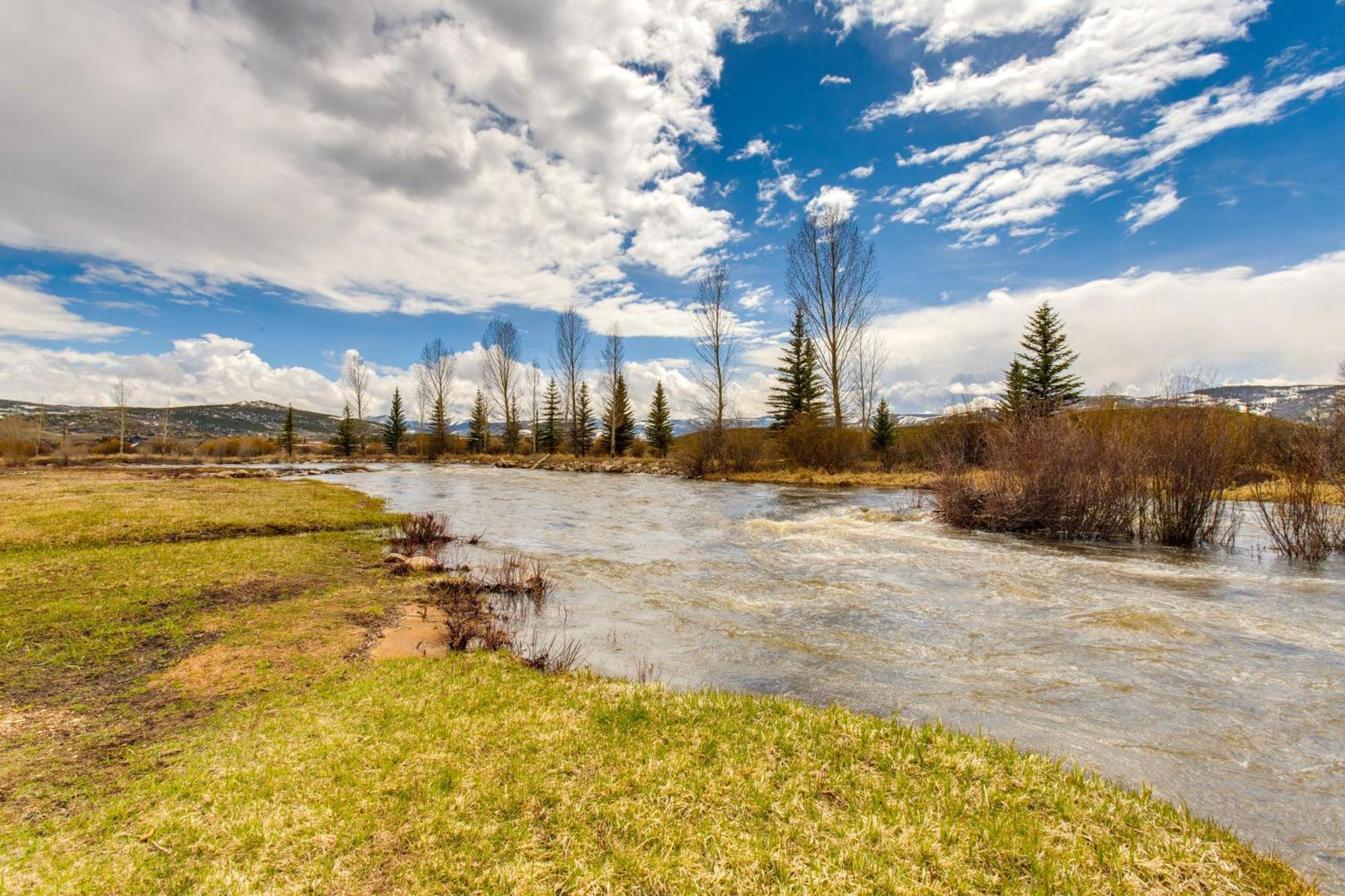 Riverfront Cabin About 4 Mi To Granby Ranch! Εξωτερικό φωτογραφία